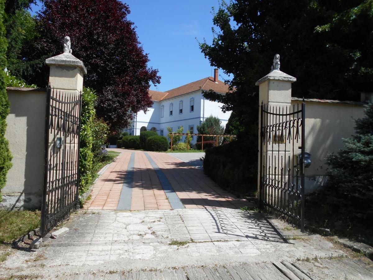 Fabianics Kastely Misefa B&B 외부 사진